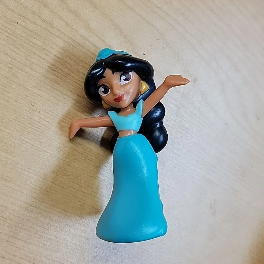 ‎Disney Aladdin and Jafar VHS movies, book and puzzle and figures